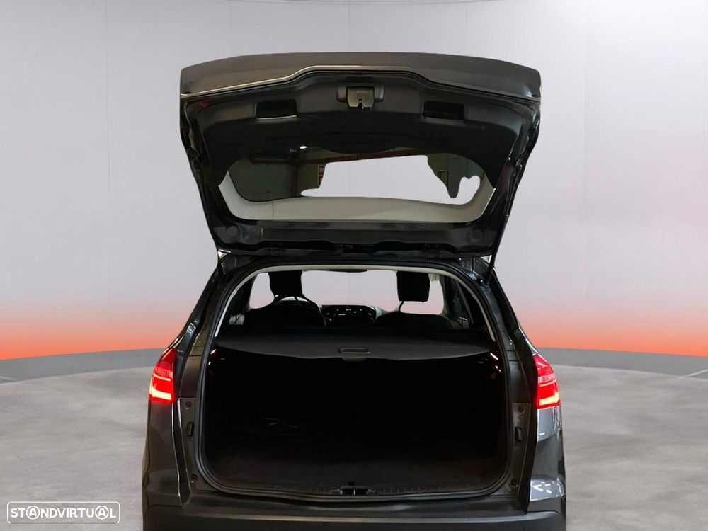 Ford Focus 1.0 EcoBoost Titanium - 19