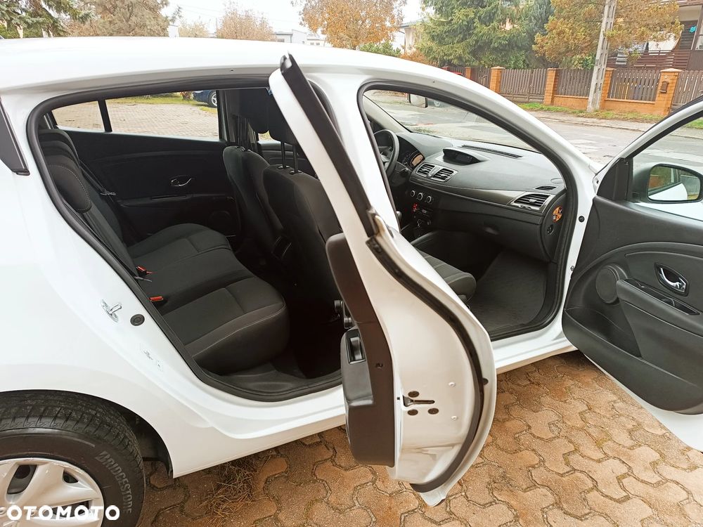 Renault Megane 1.6 16V 110 Dynamique - 22