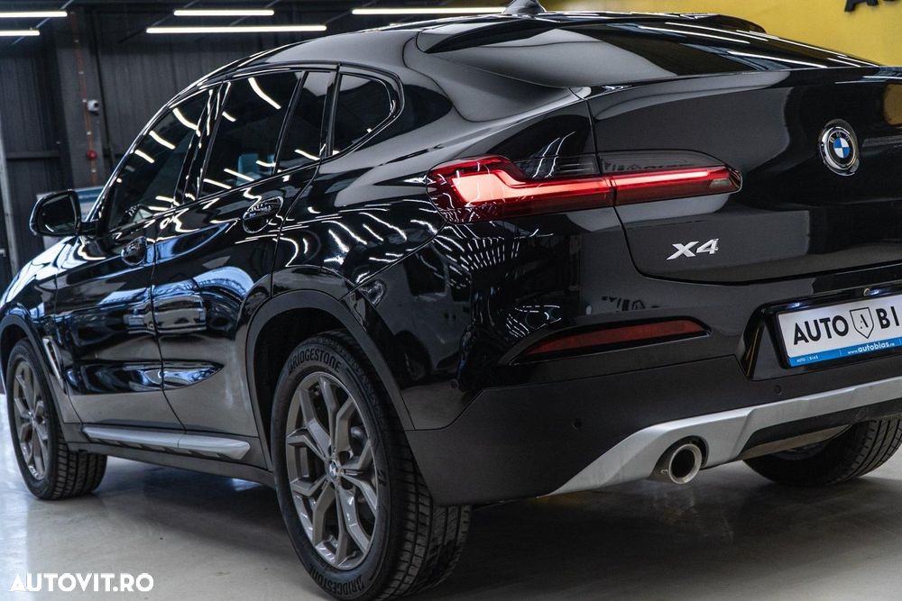 BMW X4 xDrive20d AT MHEV - 31