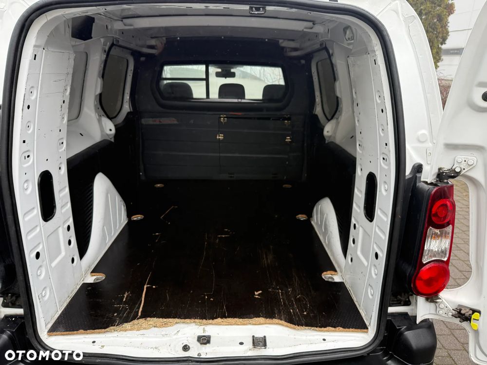 Citroën BERLINGO - 11