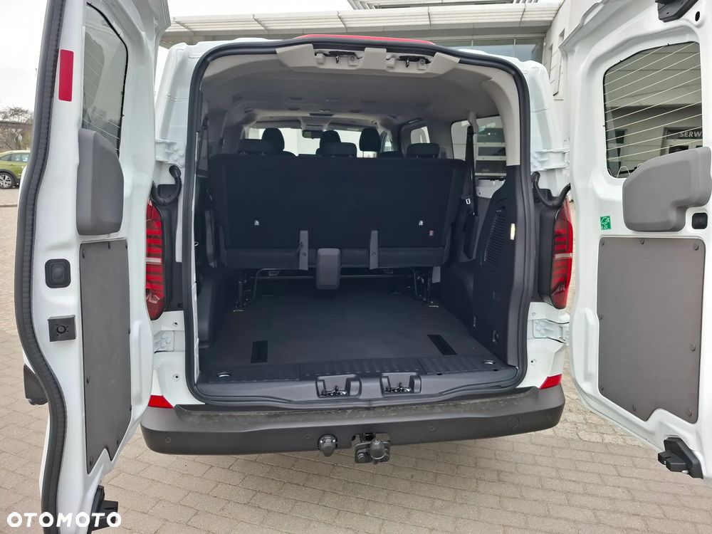 Volkswagen Transporter Kombi L2H1 M1 - 5