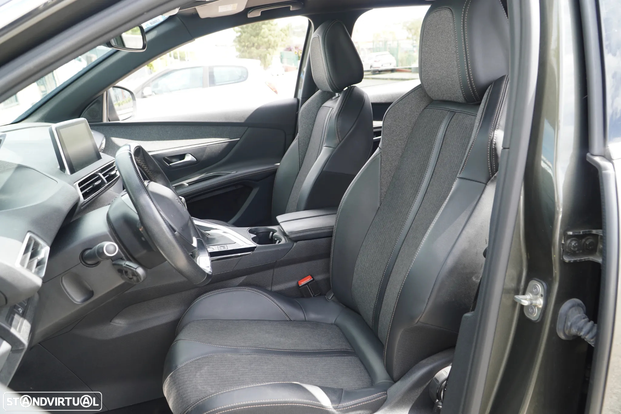 Peugeot 3008 1.5 BlueHDi GT Line - 11