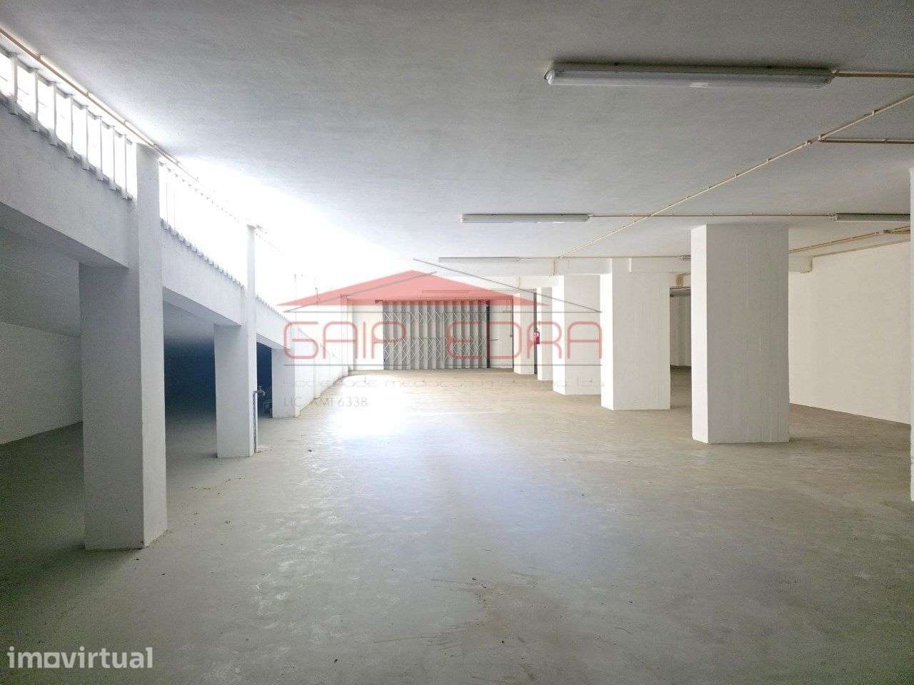 Armazém e 28 garagens na Figueira da Foz - Grande imagem: 4/27