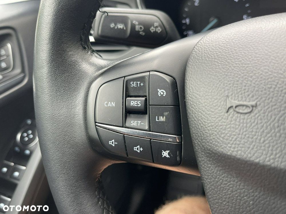 Ford Focus - 34