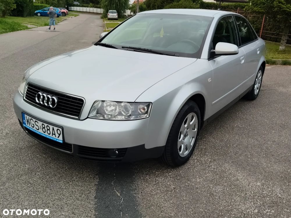 Audi A4 Limousine - 7