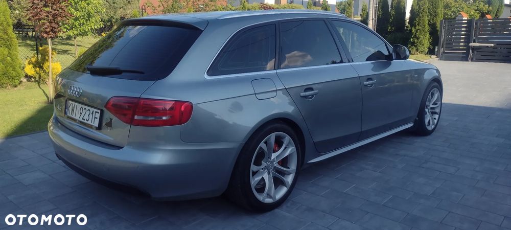 Audi A4 Avant - 6