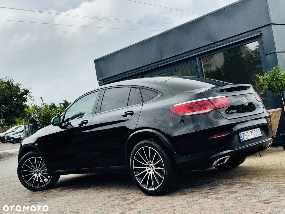 Mercedes-Benz GLC 300 d 4Matic 9G-TRONIC AMG Line Plus - 27