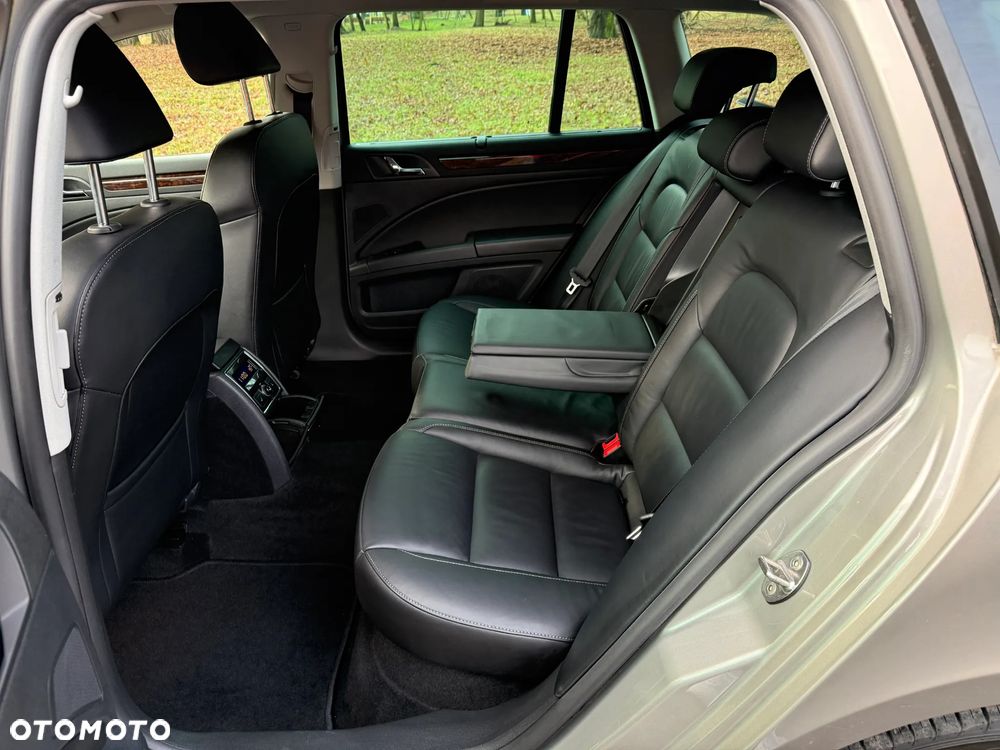 Skoda Superb 2.0 TDI Exclusive - 17