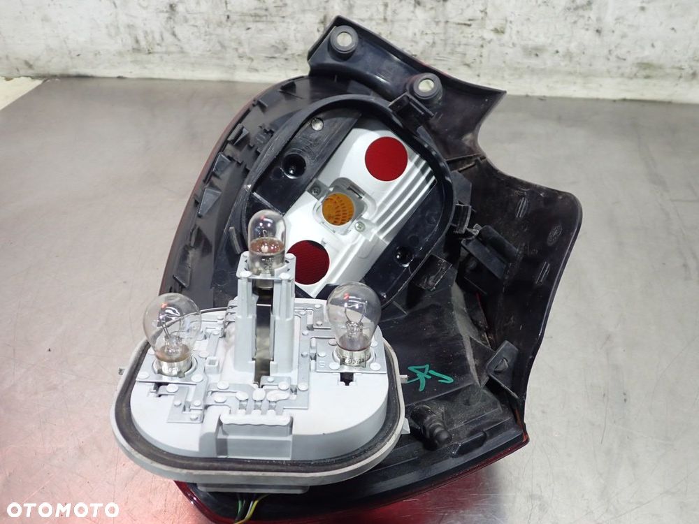 LAMPA LEWA TYLNA FIAT BRAVO II - 10