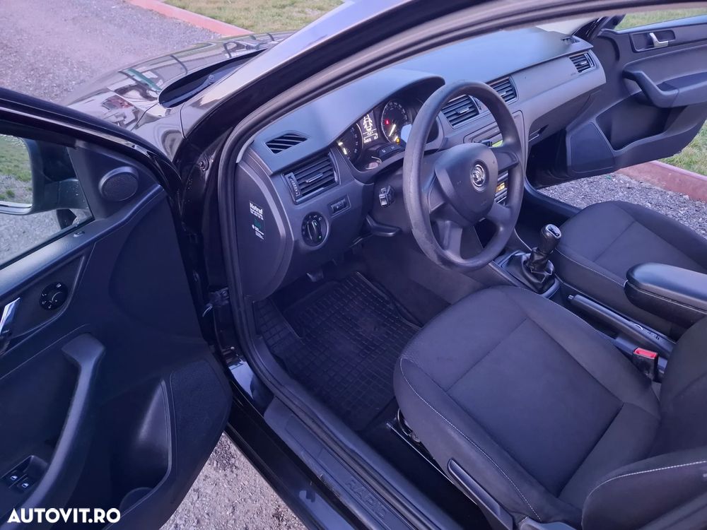 Skoda RAPID 1.6 TDI Edition - 5