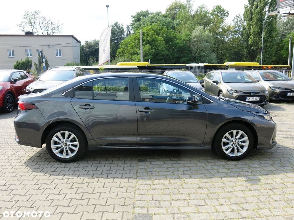Toyota Corolla 1.8 Hybrid Comfort - 17