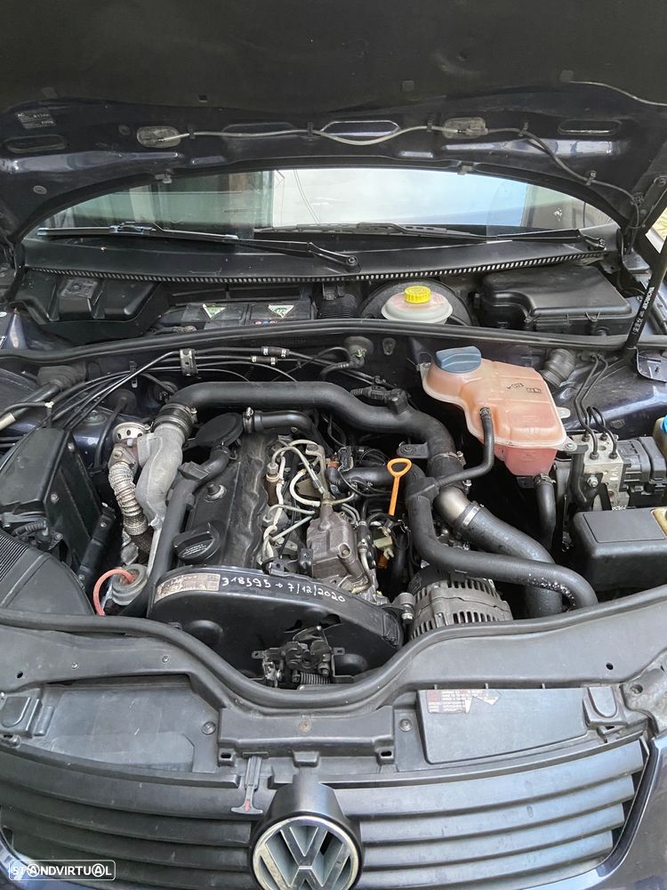 VW Passat 1.9 TDi Confortline - 6