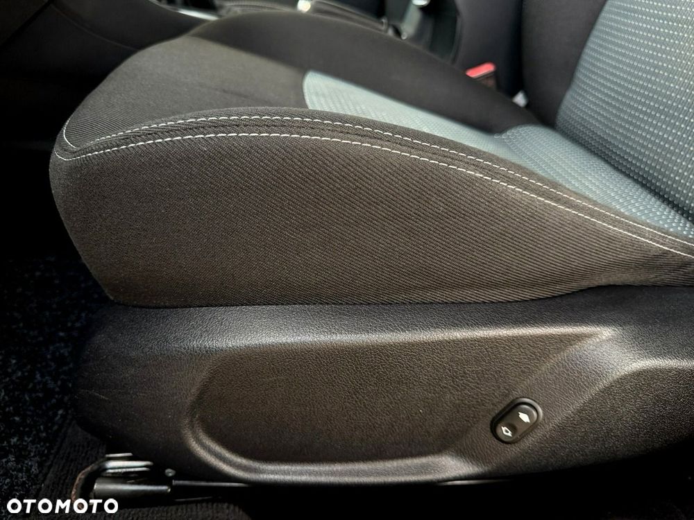Ford Mondeo - 26