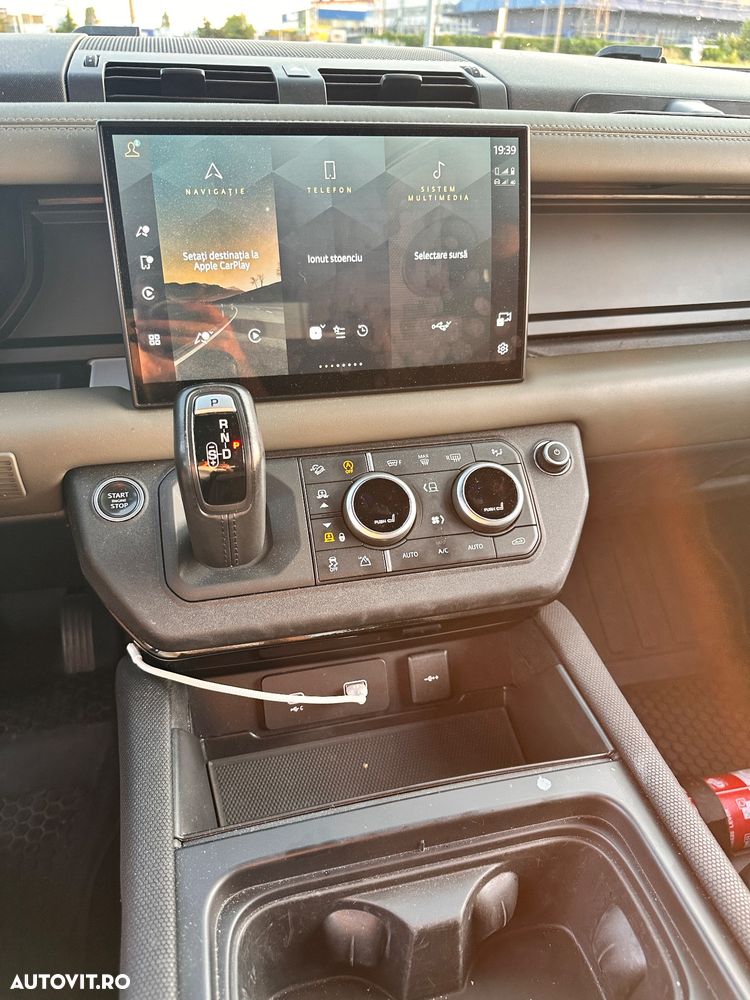 Land Rover Defender 90 3.0 D300 MHEV X-Dynamic HSE - 32