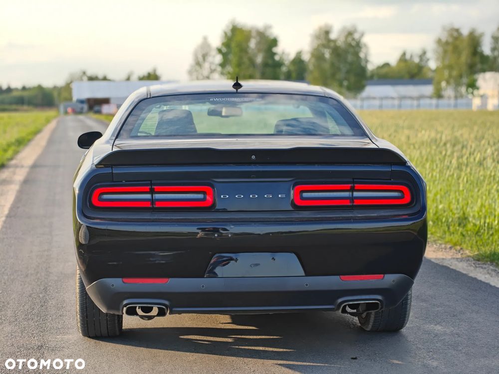 Dodge Challenger 3.6 SXT Plus - 5