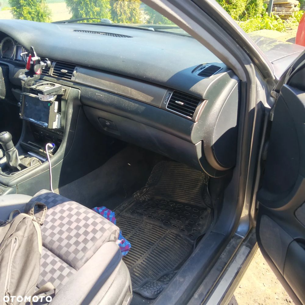 Audi A6 Limousine 2.4 - 15