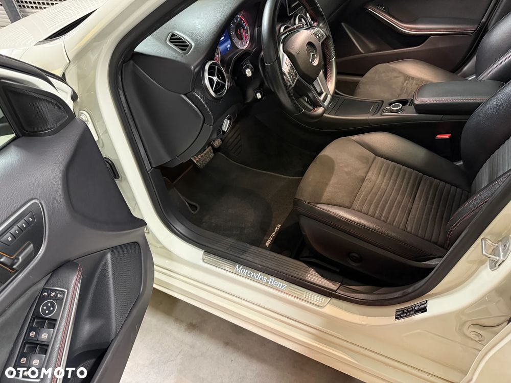 Mercedes-Benz Klasa A 250 4Matic 7G-DCT AMG Line - 35