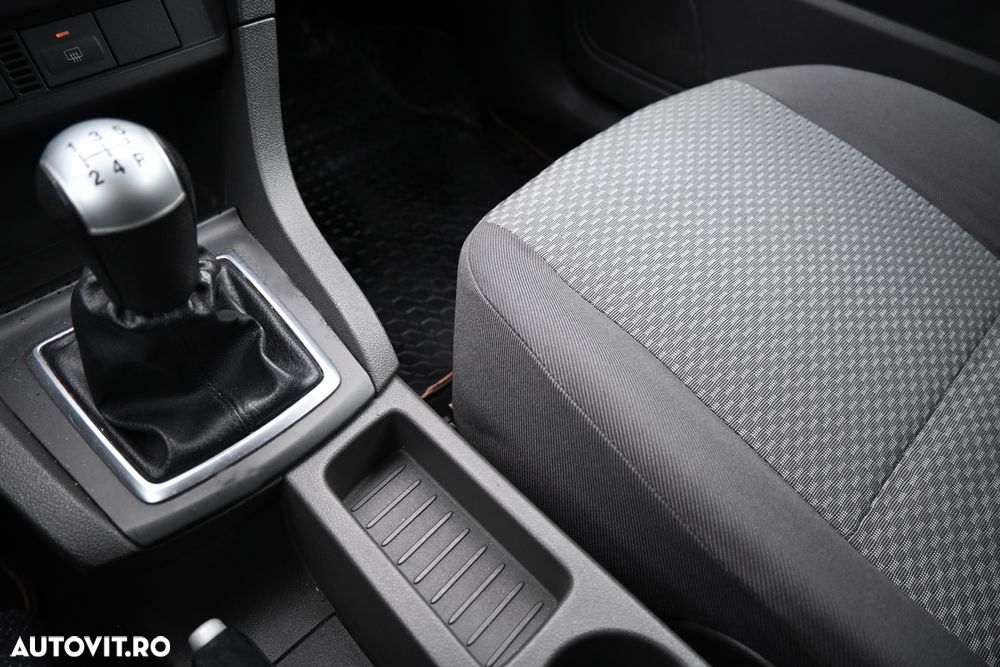 Ford Focus 1.6i 16V Ghia - 15