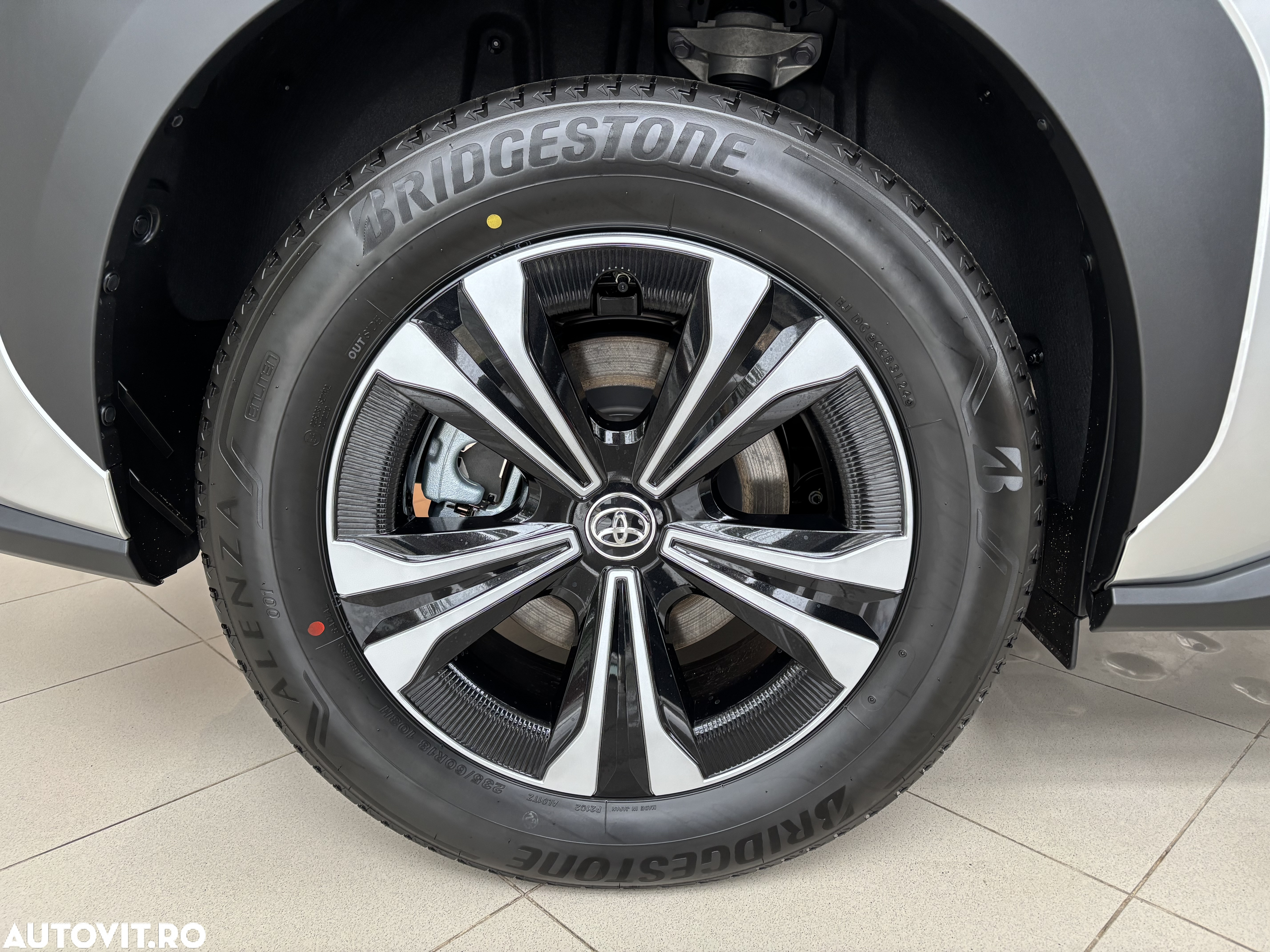 Toyota BZ4X 160 KW AWD (4x4) Luxury Solar Edition - 22