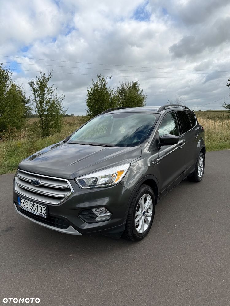 Ford Kuga - 1