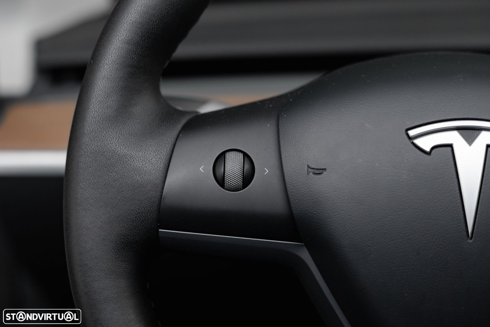 Tesla Model Y Performance Tração Integral - 36