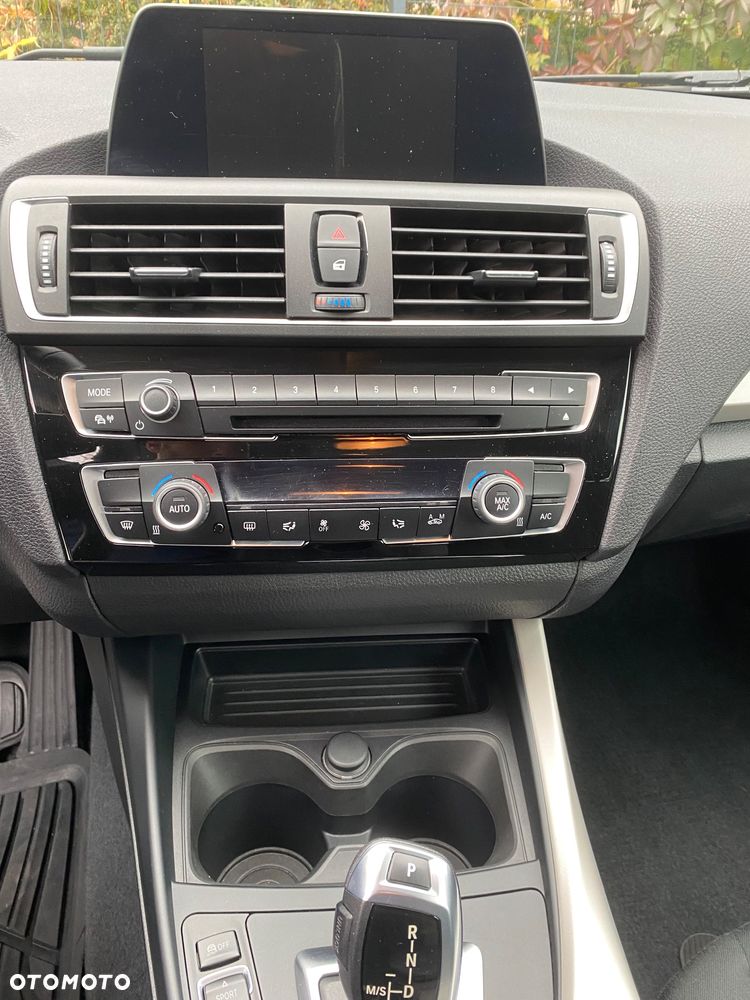 BMW Seria 1 120i Sport Line - 14