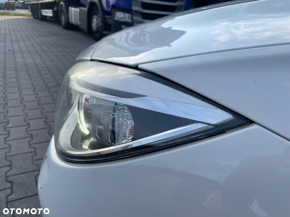 BMW 3GT 330d xDrive - 9