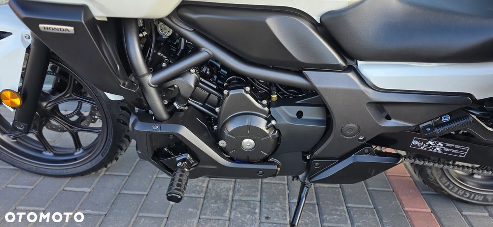 Honda CTX - 33