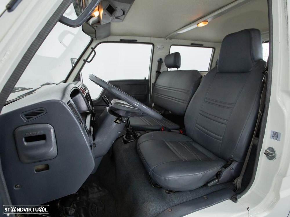 Toyota Dyna 150 - 9