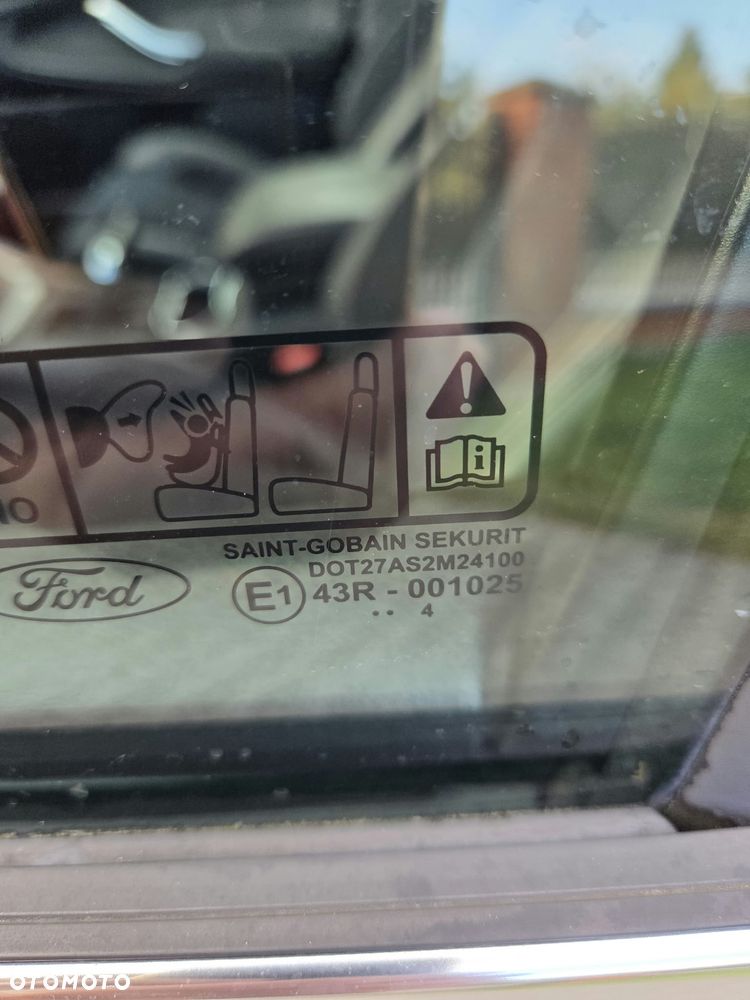 Ford S-Max - 21
