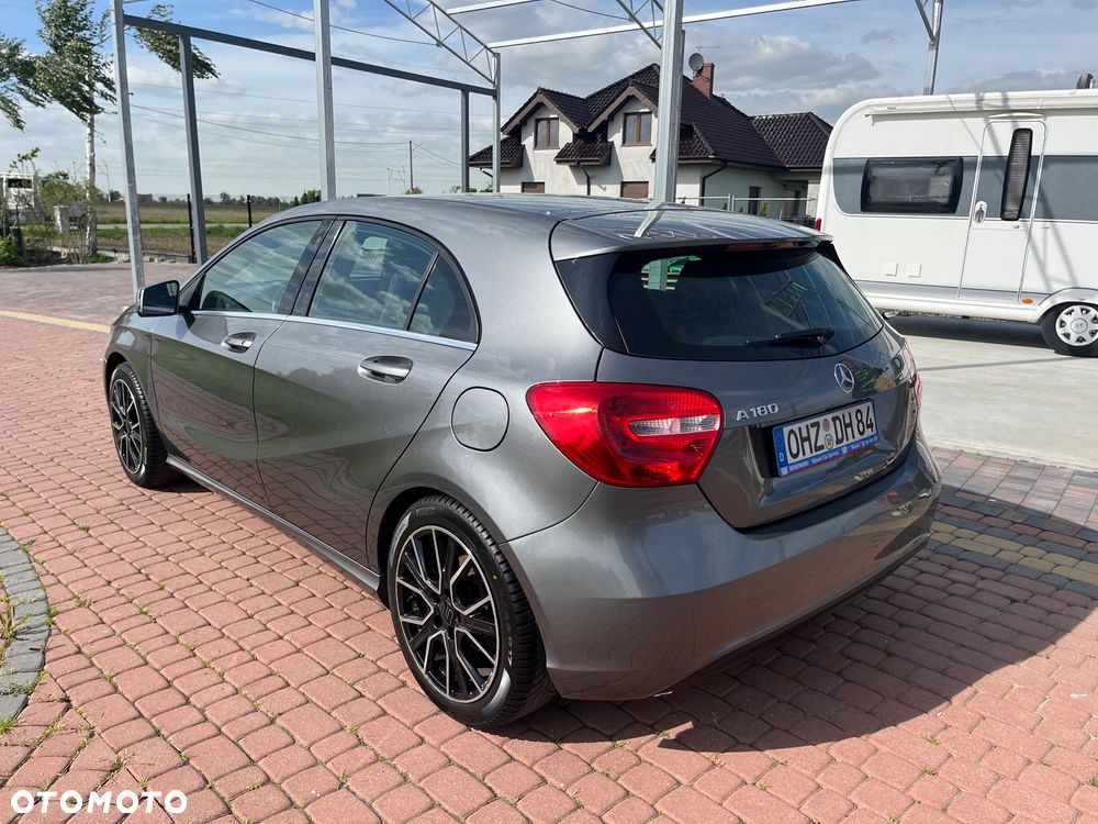 Mercedes-Benz Klasa A 180 (BlueEFFICIENCY) - 5