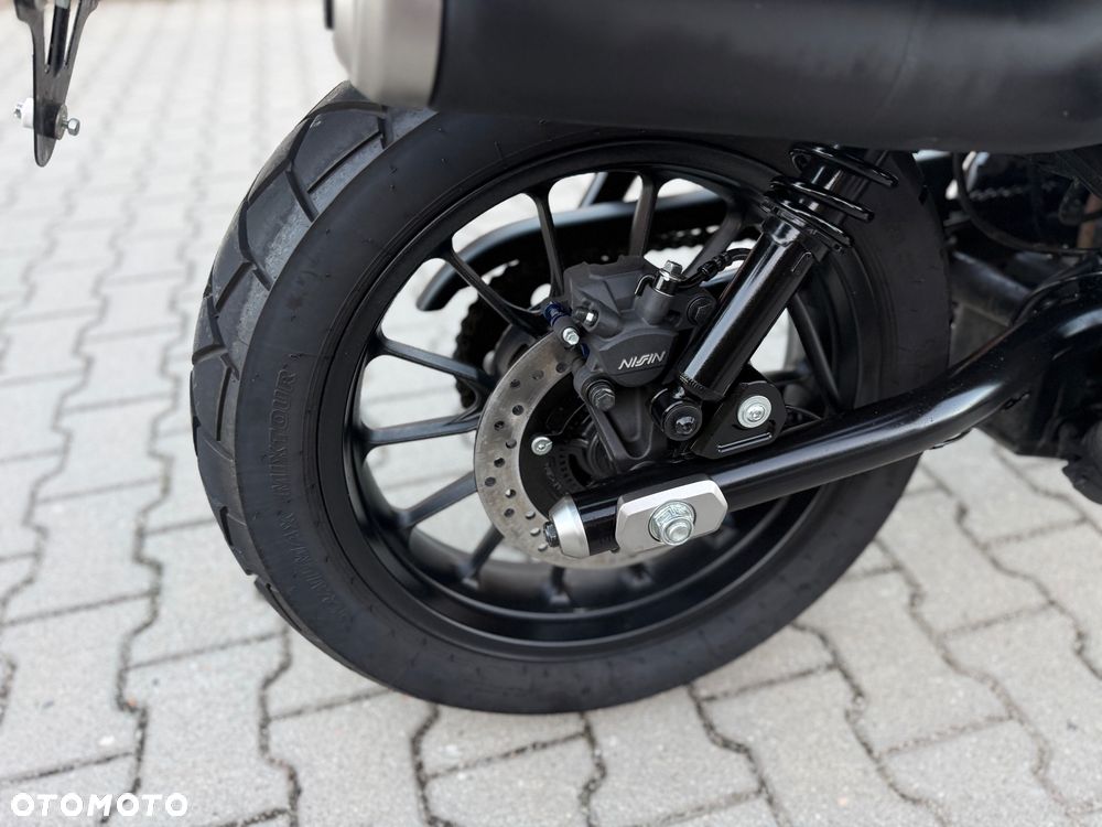 Honda CL - 9