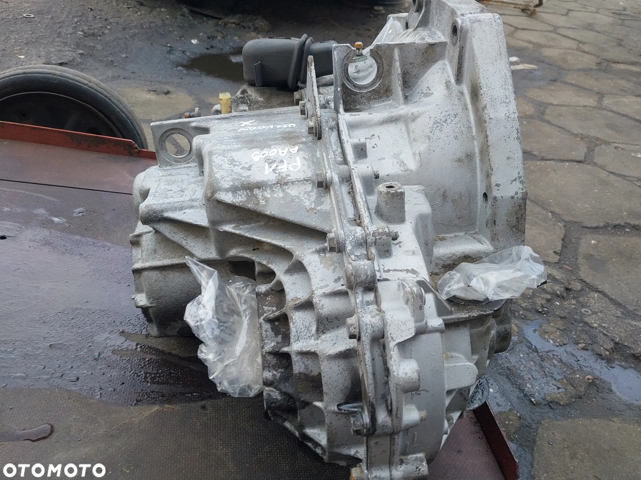 Skrzynia Biegów Renault Master Opel Movano PF1AA009 PF1 009 Uszkodzona na części 2.2 dci 2.5 DCI - 6