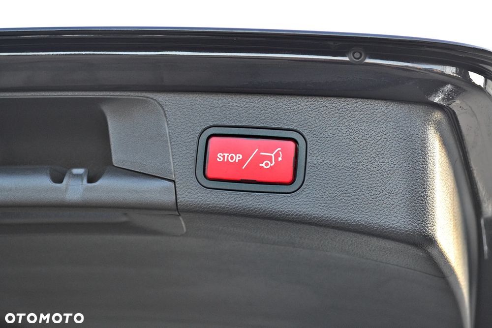 Mercedes-Benz Klasa C 220 d 9G-TRONIC Exclusive - 30