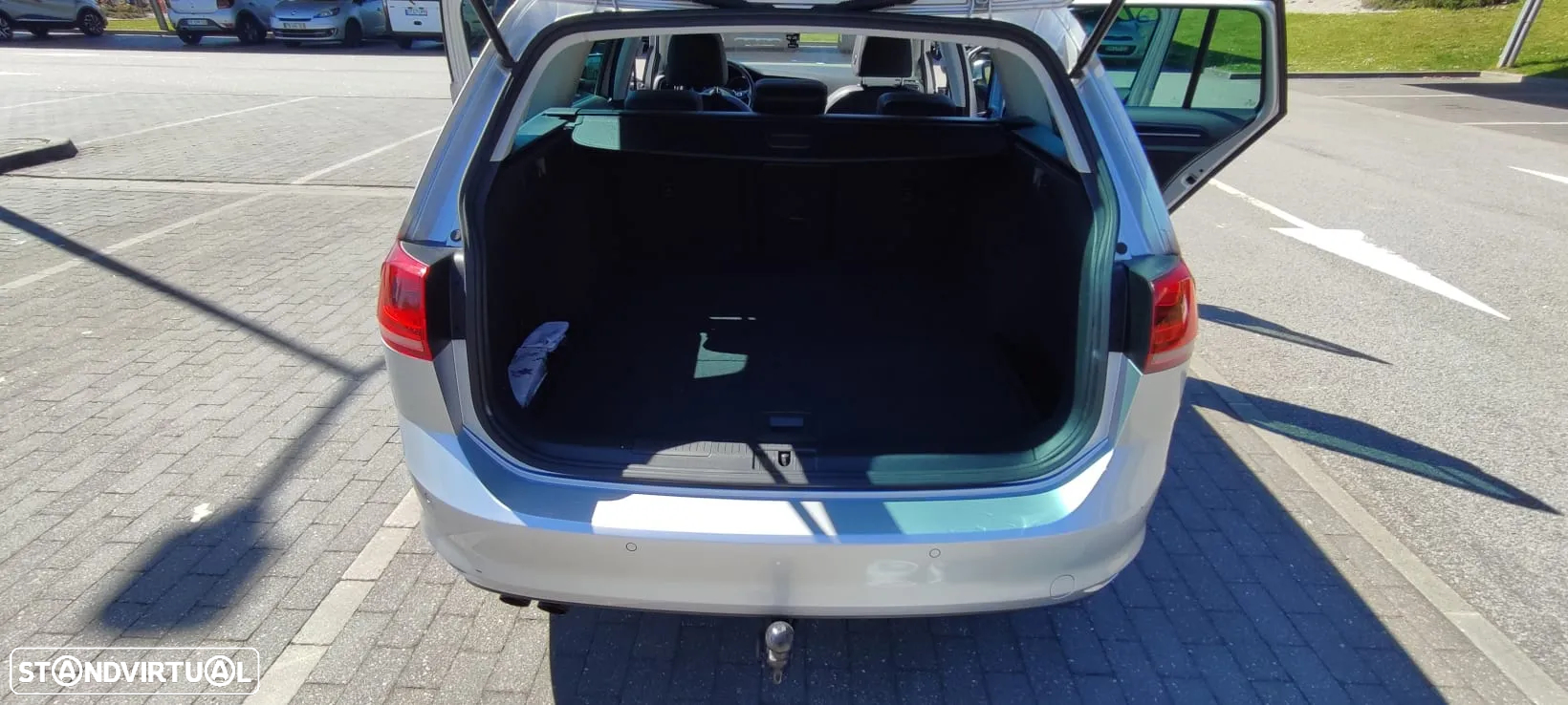 VW Golf Variant 2.0 TDi 4Motion BlueMotion Highline - 14