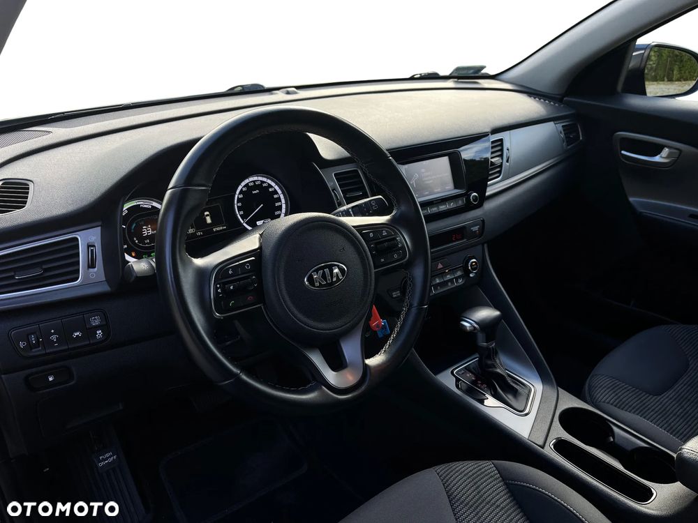 Kia Niro 1.6 GDI Hybrid M - 13