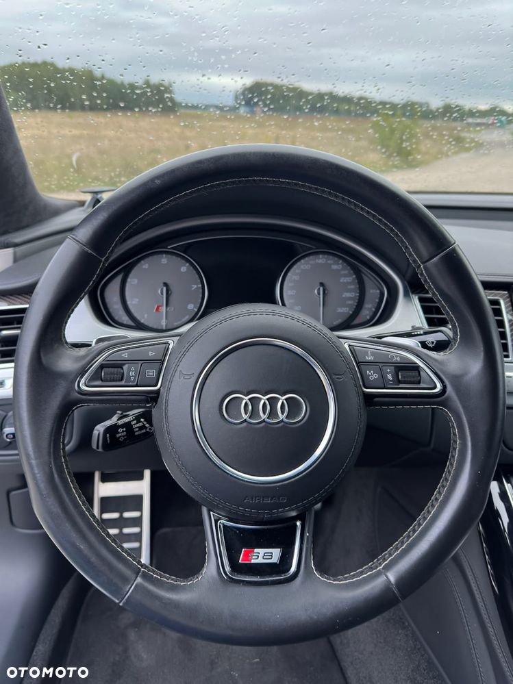 Audi S8 Plus 4.0 TFSI Quattro - 17