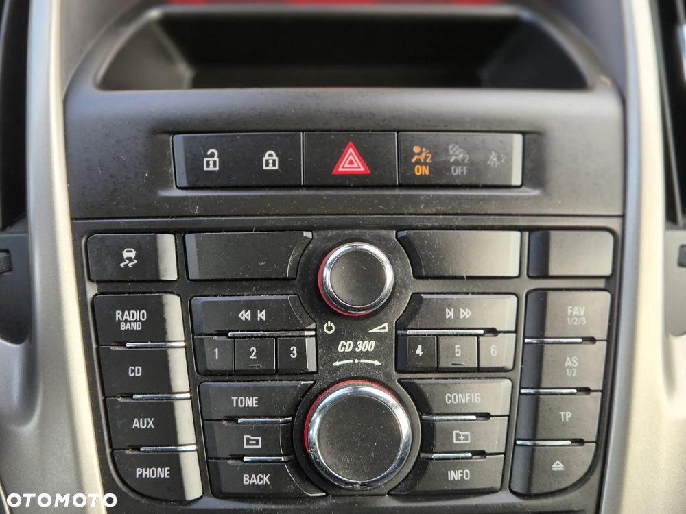 Opel Astra 1.6 Design Edition - 32