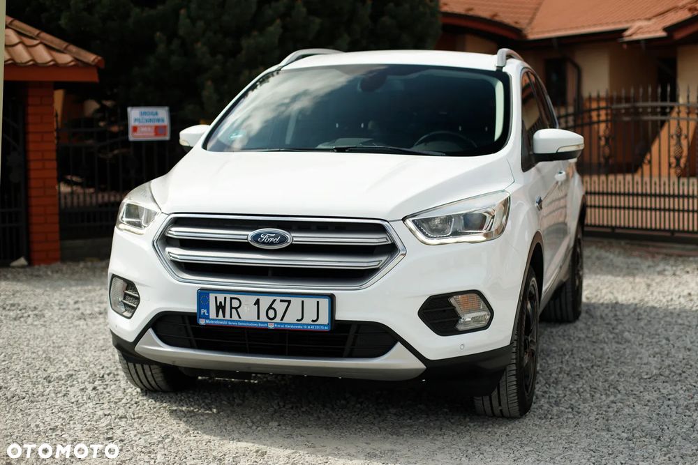 Ford Kuga 2.0 TDCi 2x4 Titanium - 18