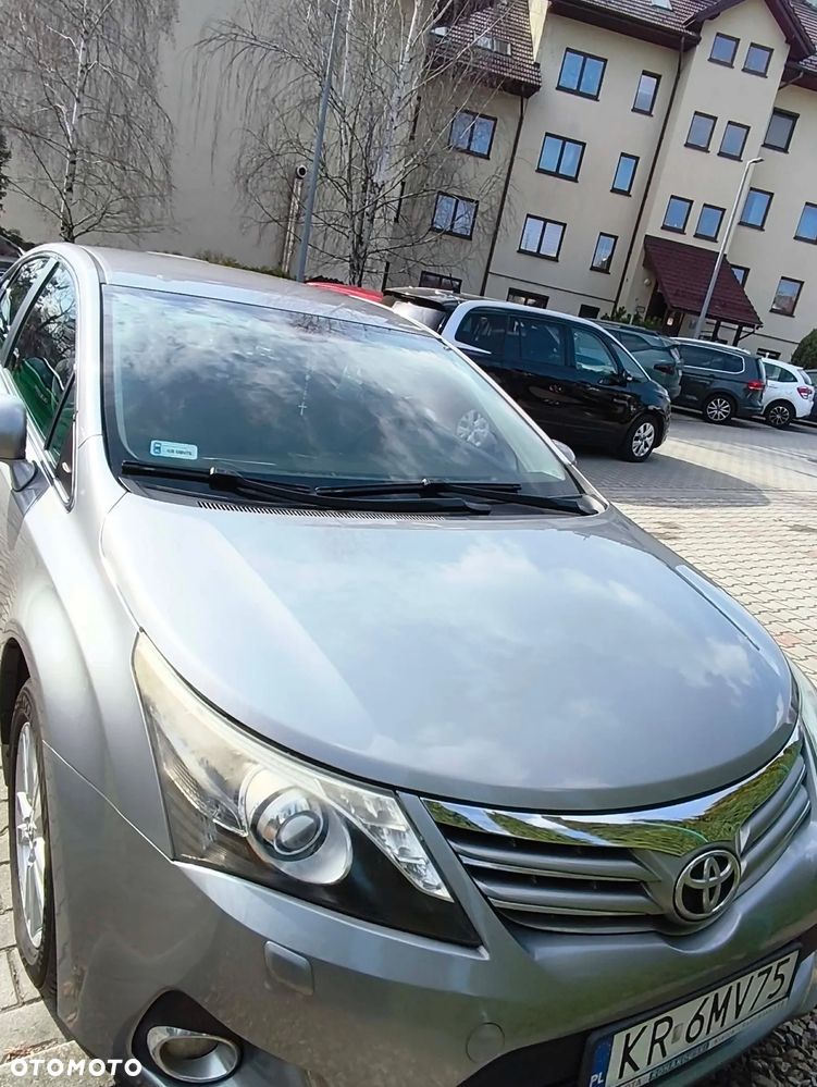 Toyota Avensis 1.8 Premium - 2