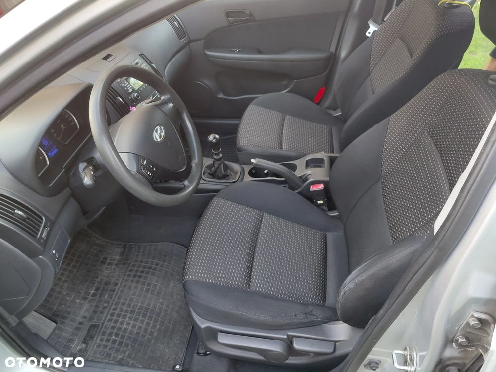 Hyundai i30 1.6 Classic - 8