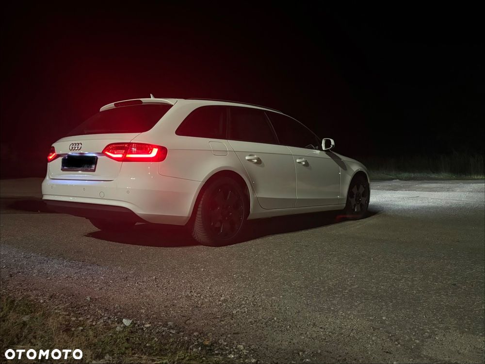 Audi A4 Avant - 4