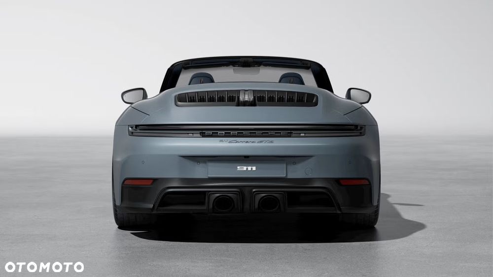 Porsche 911 Carrera GTS - 3