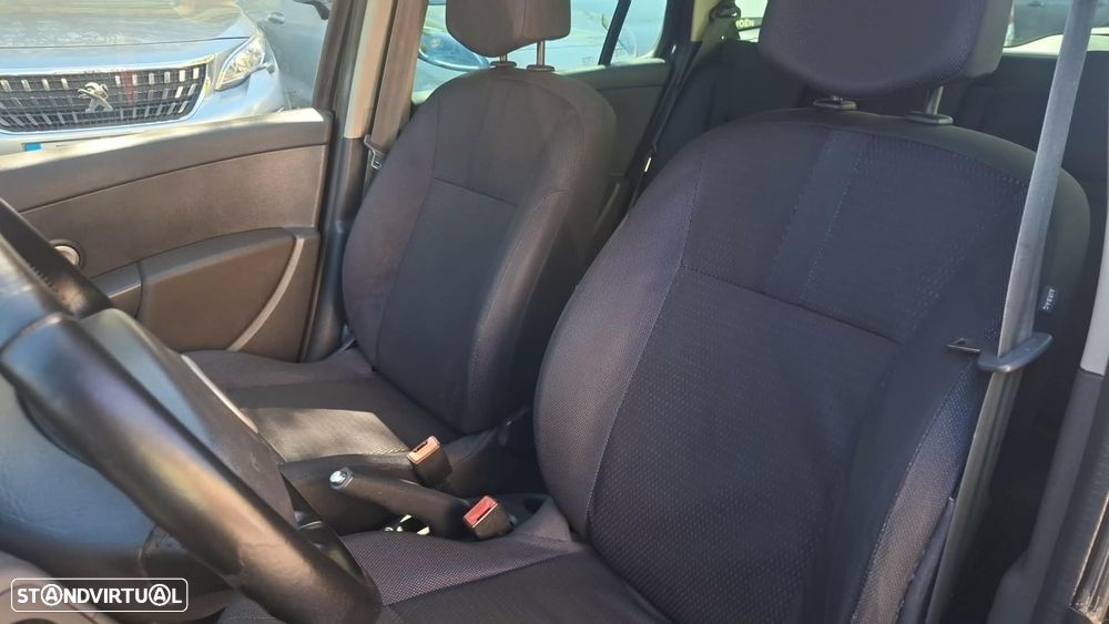 Renault Clio Sport Tourer - 10