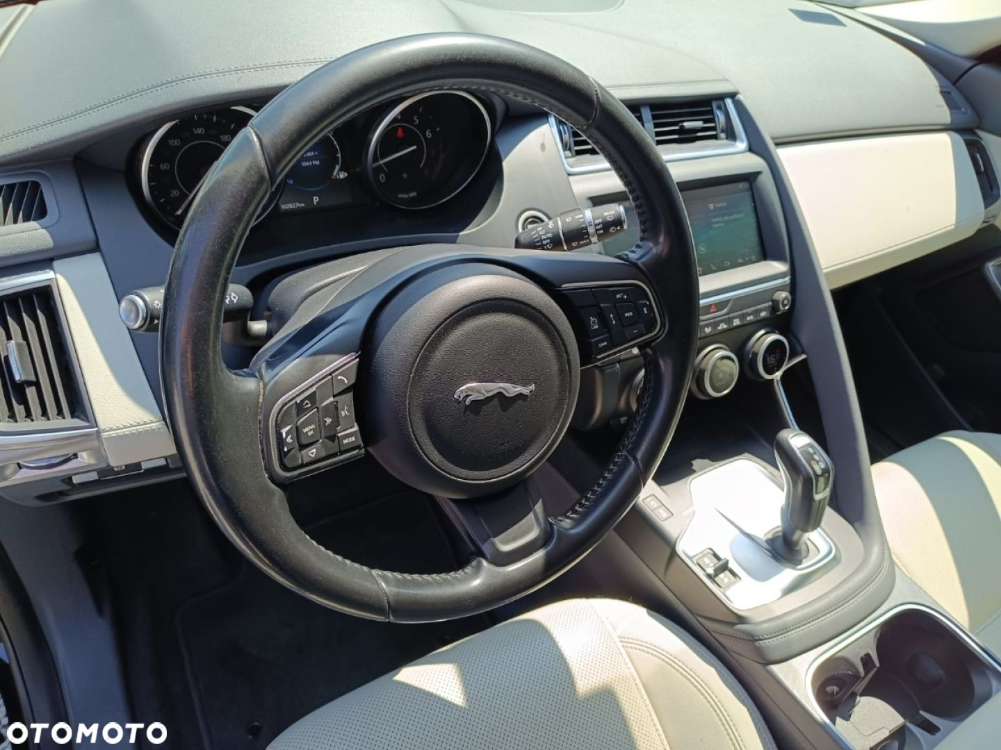 Jaguar E-Pace - 6
