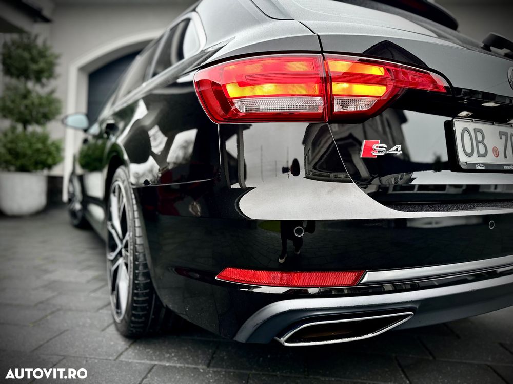 Audi A4 2.0 TDI S tronic quattro sport - 35