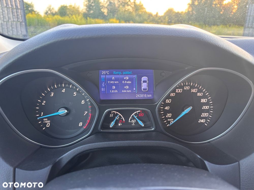 Ford Focus 1.0 EcoBoost Start-Stopp-System Titanium - 26