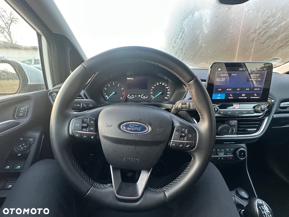 Ford Fiesta 1.0 EcoBoost mHEV Titanium - 9