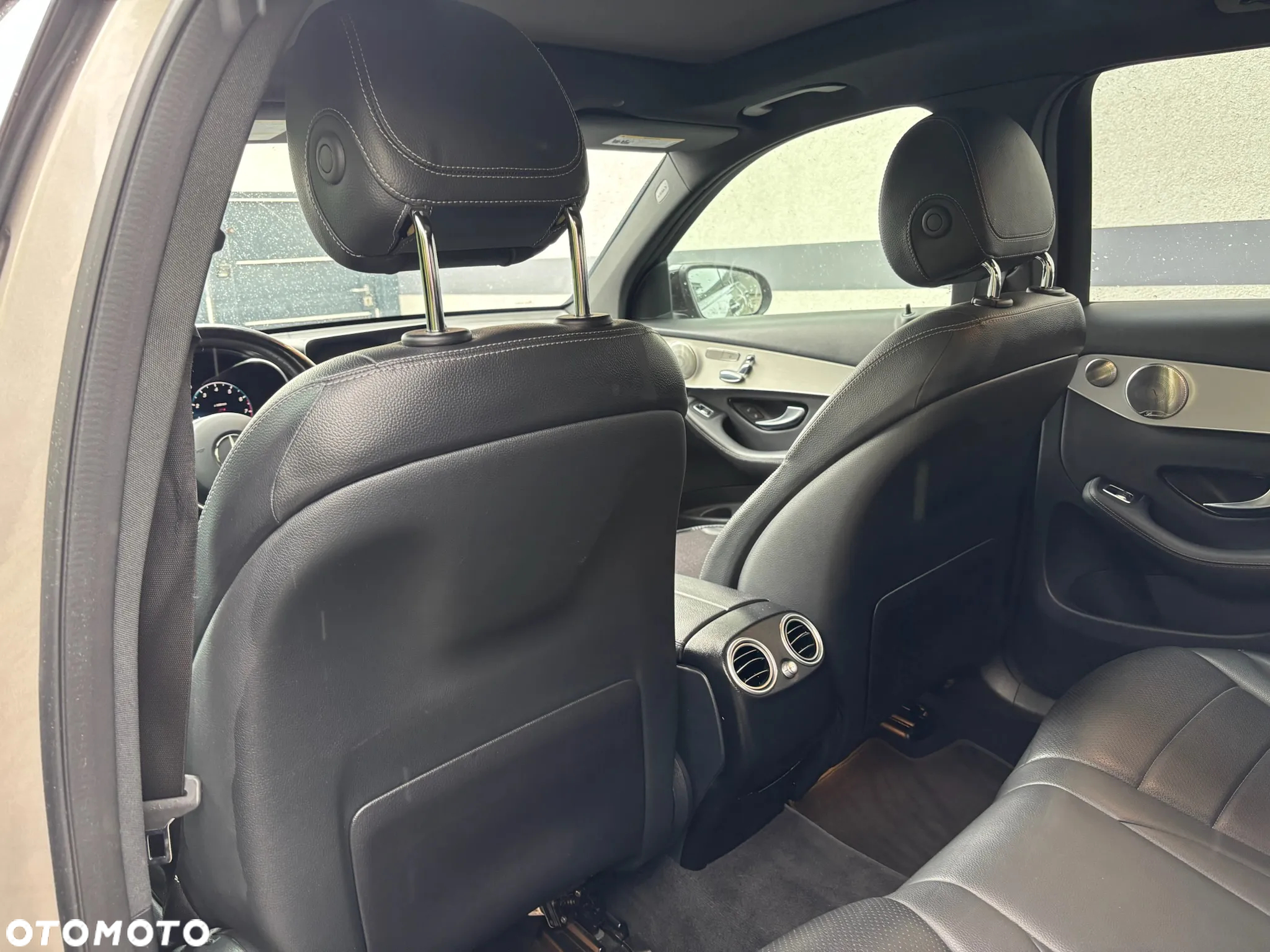 Mercedes-Benz GLC 300 4Matic 9G-TRONIC AMG Line - 16