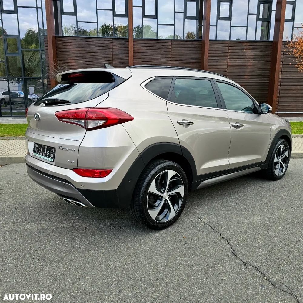 Hyundai Tucson 2.0 CRDI 4WD Automatik Premium - 7